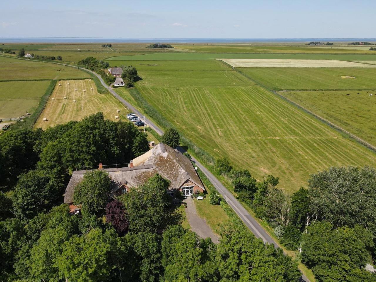Haubarg Alte Strandvogtei Westerhever Buitenkant foto